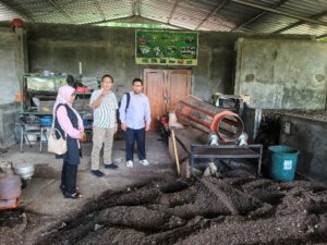 Kunjungan Tim Pakar dari Universitas Sembilanbelas November Kolaka ke UPA Taman Agroteknologi